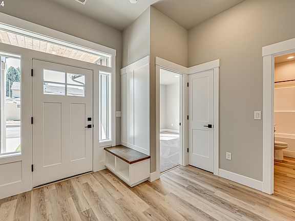 3rd image of 10011 NE 46th Ct
