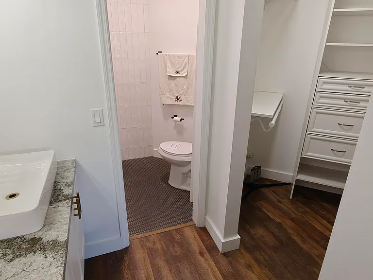 385 NW 36th Ave — Photo 16