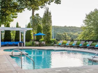 116 Danbury Rd #1104, Wilton, CT 06897