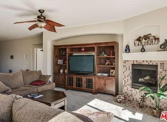 3rd image of 8234 Annandale Ave