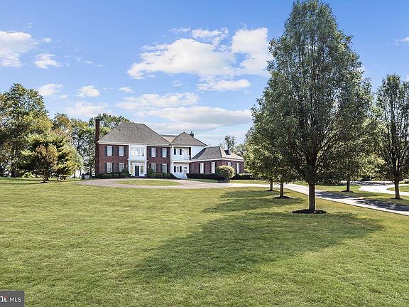 2nd image of 21221 Golf Estates Dr