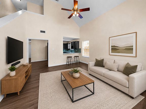 3rd image of 324 Tolbert Ave