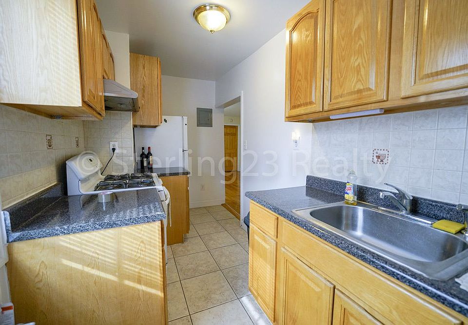 1st image of 1807 26th Ave APT 2F