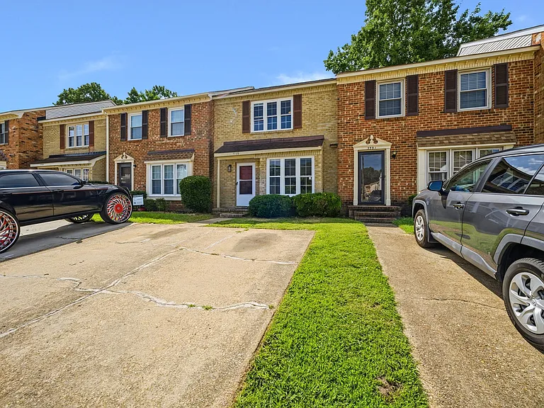 5589 Campus Dr #1 — Photo 27