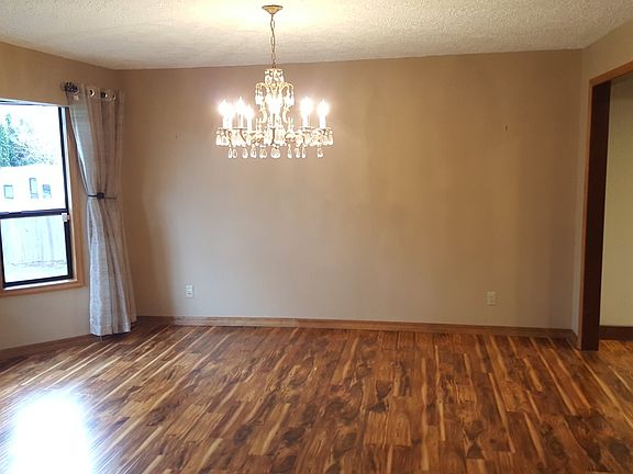 4th image of 2703 NE 99th St