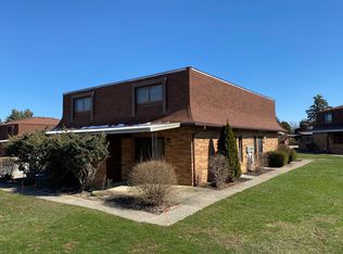 5266 Grafton Rd #B, Brunswick, OH 44212