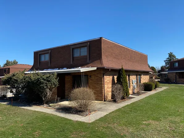 5266 Grafton Rd #B, Brunswick, OH 44212