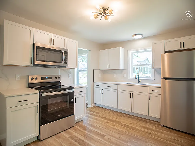 8321 Olive St — Photo 8