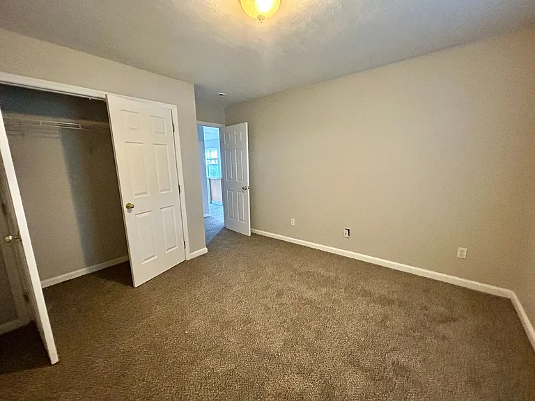 2084 Cornerstone Dr #C — Photo 6