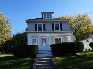 3 Castleton Ave, East Greenbush, NY 12061