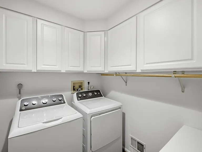 14544 Pebblewood Dr — Photo 18