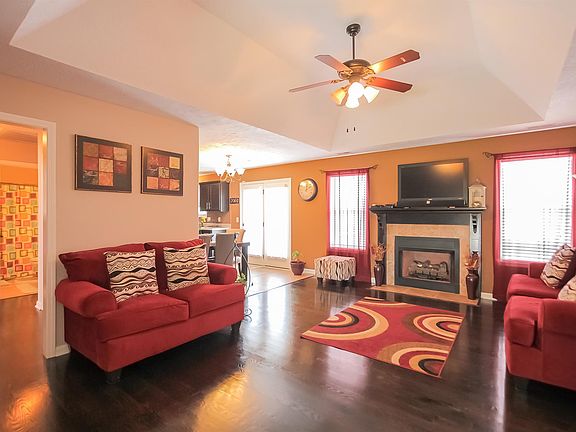 2nd image of 346 Patrick Pl