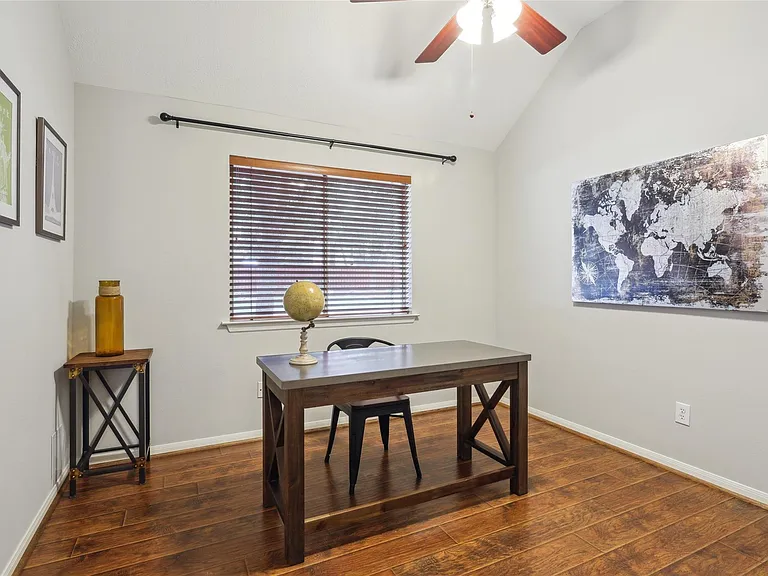 183 N Millport Cir — Photo 19