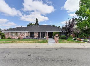 1033 Kensington Dr, Roseville, CA 95661