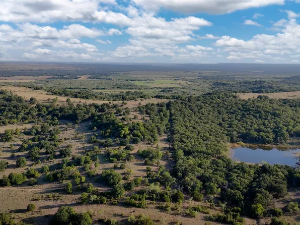 8921 Fm 4, Jacksboro, TX 76458