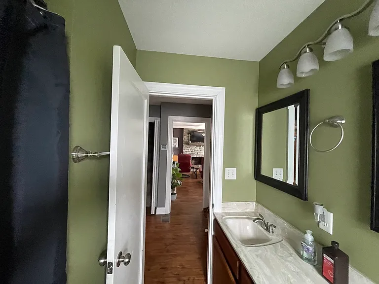 2034 Thilenius St — Photo 20