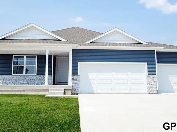 17051 Young St, Bennington, NE 68007