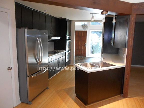 5th image of 4154 Edinburgh Trl NE