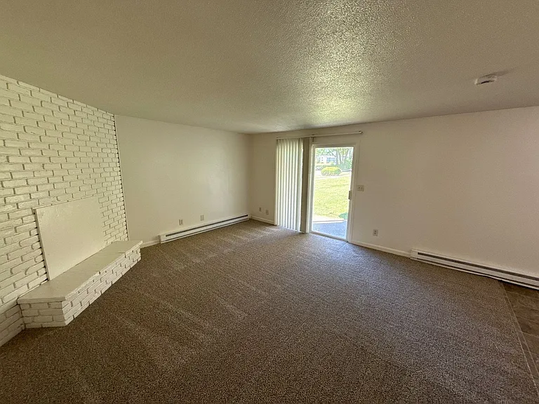 3807 Iberis St NE — Photo 5