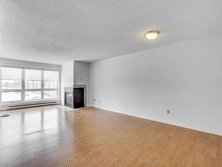 15 Jacksway Cres #315 — Photo 11
