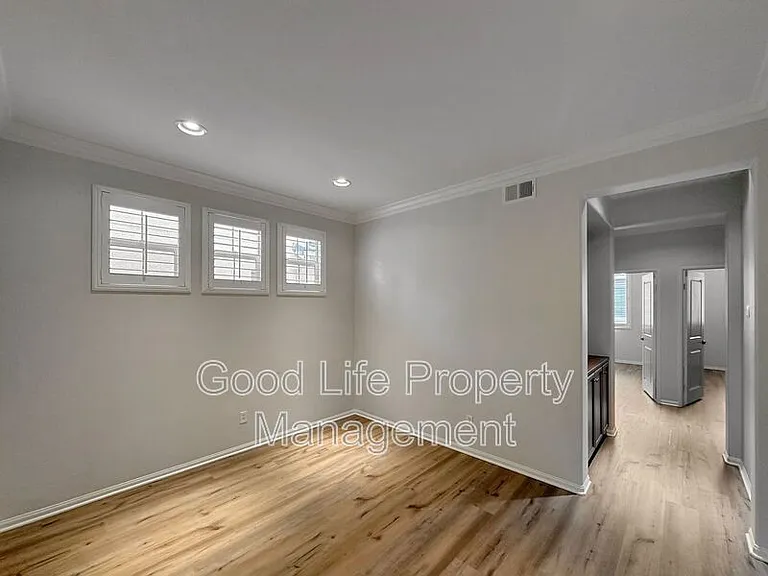 1828 Scarlet Pl — Photo 10