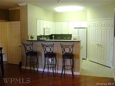 4th image of 300 Mamaroneck Ave APT 134