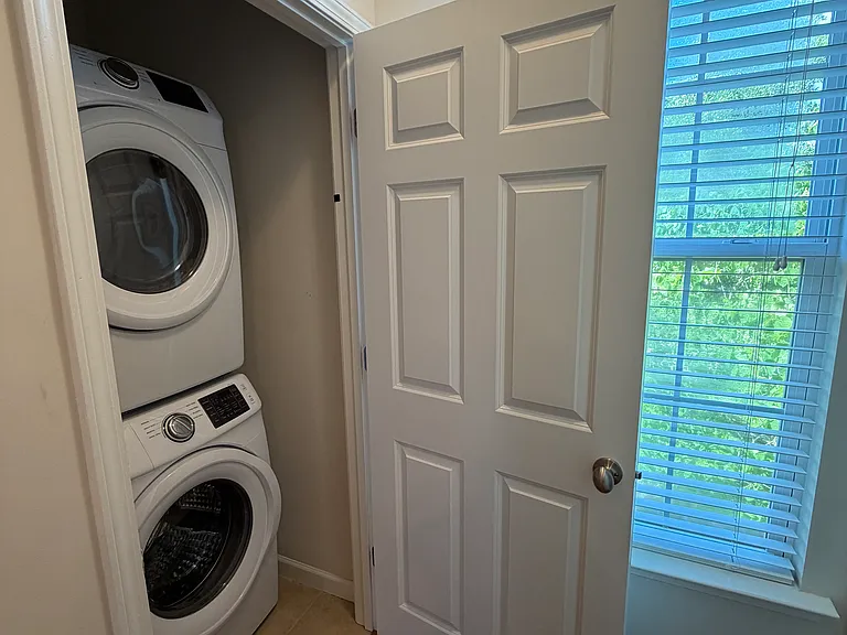 926 Iris St #E — Photo 23