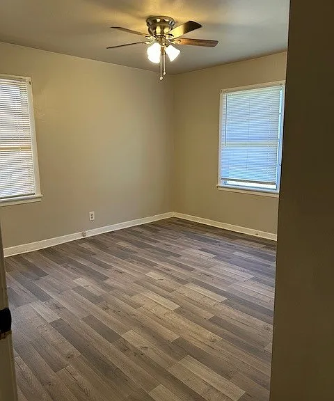 1109 Redbud St — Photo 8
