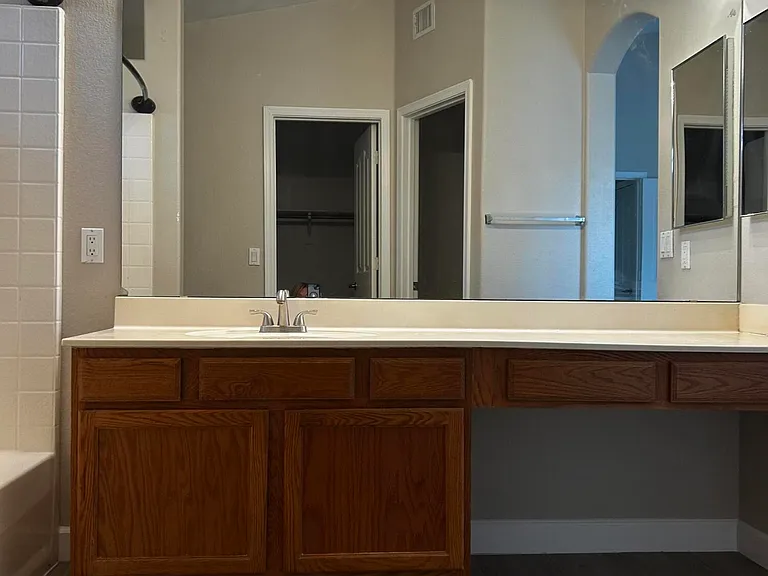 1489 S Dove St — Photo 29