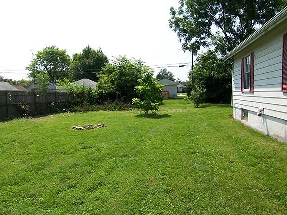 5th image of 2404 Neva Dr
