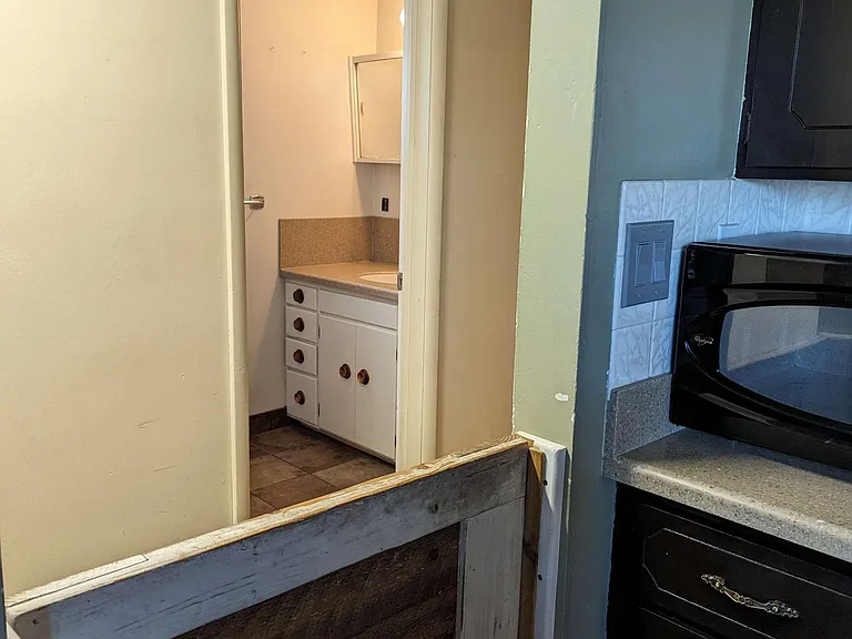 244 N 800 E — Photo 24