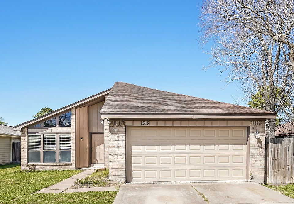 1st image of 15118 Loma Paseo Dr