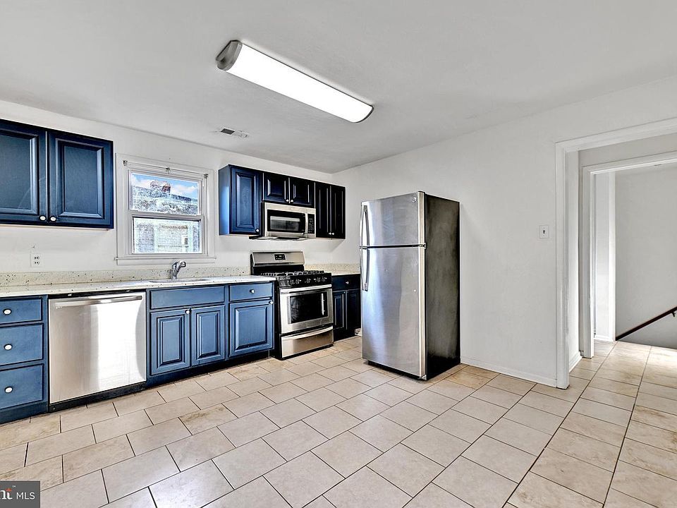 1st image of 811 E Seagrove Rd APT B