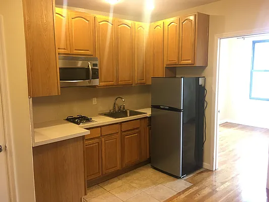 Rented by Lang Realty LLC | media 20