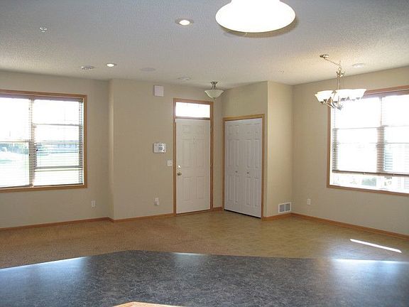 3rd image of 13812 Atwood Ave