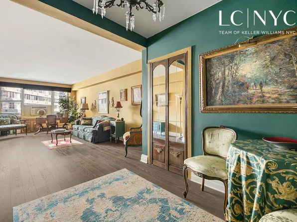 415 East 52nd Street image 5 of 22