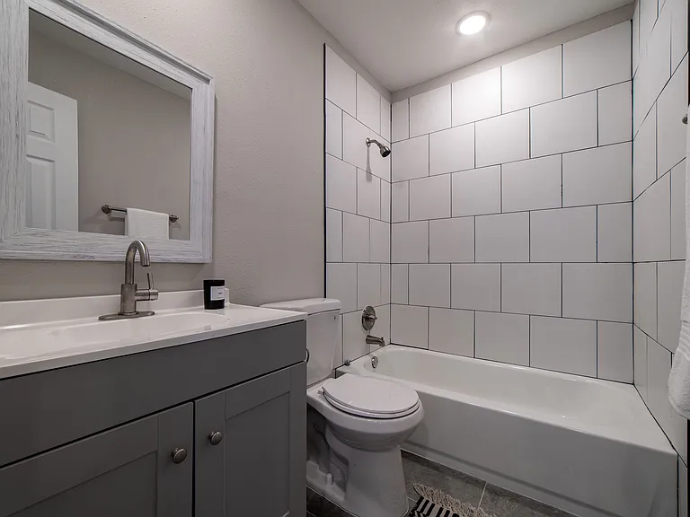 4015 Mount Royal St — Photo 14