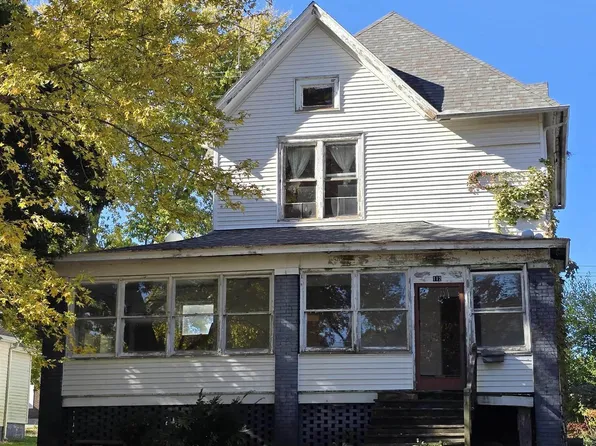 112 N Vine St, Mount Pulaski, IL 62548