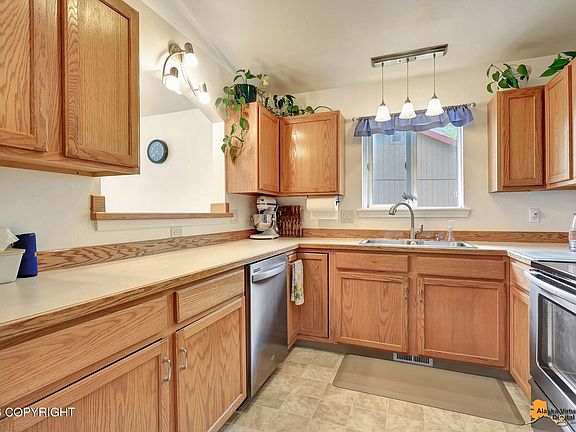 5th image of 1001 Bentree Cir