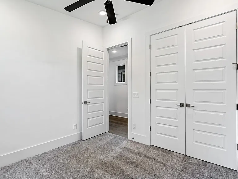 217 Eastmoreland St #A — Photo 34