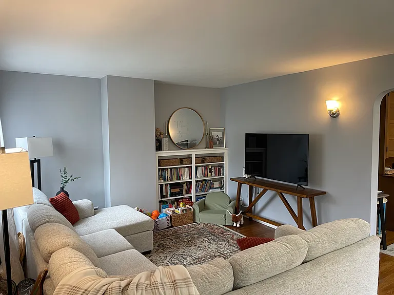 4131 Oakwood Ave #1 — Photo 4