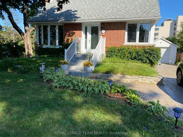 1357 Thames St, Ottawa, ON K1Z 7N3