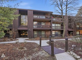 9609 Austin Ave #W3, Oak Lawn, IL 60453