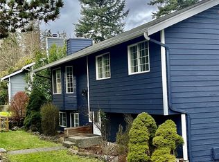 3809 E McLeod Rd, Bellingham, WA 98226