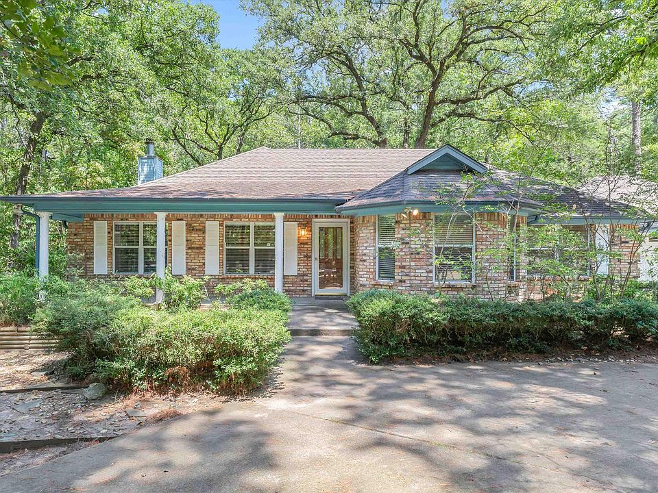 1st image of 190 Blue Water Ln