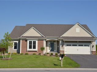 5 Rockdale Mdws, Pittsford, NY 14534