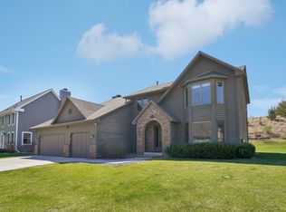 10847 Jackson Dr, Eden Prairie, MN 55347