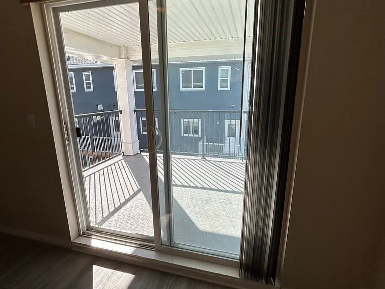 1021 Ross St — Photo 21