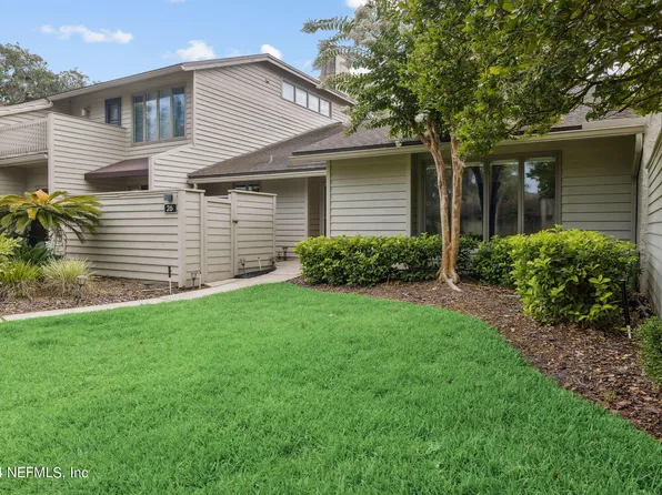 26 PLAYERS CLUB VILLAS Road, Ponte Vedra Beach, FL 32082