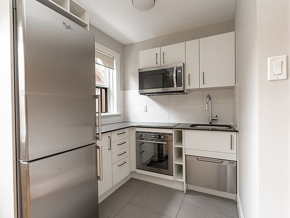 4th image of 145 Arlington Ave #781551